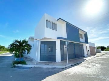 Casa de 4 habitaciones, Mérida · Casa en Venta Amueblada de 4 Habitaciones en Real Montejo