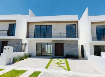 Casa de 3 habitaciones, Querétaro · Casa en Venta en Juriquilla, San Isidro, Gran Ubicación, 3 Recamaras, Equipada