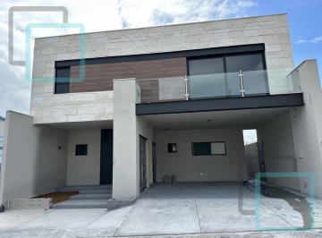 Casa · 370m² · 3 Recámaras · 2 Estacionamientos · Casa en Venta Mitica Residencial Zona Carretera Nacional Santiago