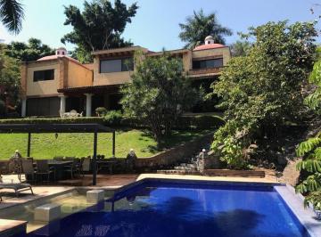 Casa · 850m² · 3 Recámaras · 2 Estacionamientos · Casa - Palmira Tinguindin