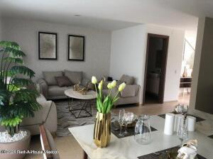 Casa de 3 habitaciones, El Marqués · Venta. Casa con 3 Recamaras y Amenidades - Zibata