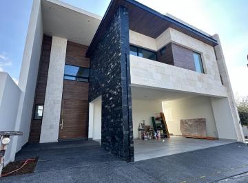 Casa de 5 habitaciones, Monterrey · Casa en Venta en La Joya Privada Magnolia Monterrey N. L. zona Carretera Nacional