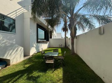 Casa · 317m² · 3 Recámaras · 2 Estacionamientos · Casa en Venta en Lomas del Tec con Increíble Vista a La Ciudad