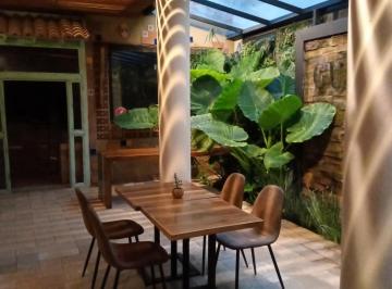 Casa · 308m² · 6 Recámaras · Propiedad en Venta Zona Centro Para Uso Habitacional Y/o Comercial Excelente Ubicacion