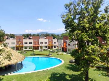 Casa en condominio de 3 habitaciones, Yautepec · Casas Nuevas con Alberca en Yautepec