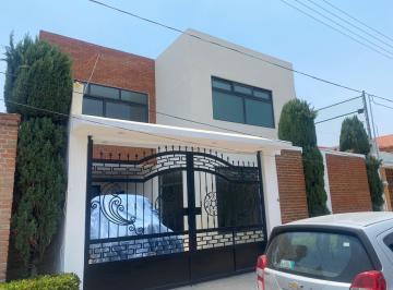 Casa de 2 habitaciones, Pachuca · Hermosa Residencial en Pachuca, San Javier con 2 Recamaras, Baño y Vestidor