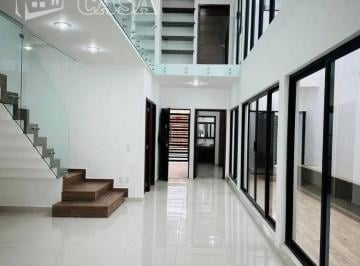 Casa · 255m² · 4 Recámaras · Casa en Venta en Privada Palacios I en Zacatecas, Zacatecas