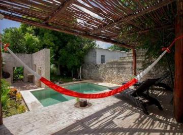 Casa · 283m² · 4 Recámaras · Casa en Venta Merida, Centro Inmejorable Ubicacion (Avc - 2168)