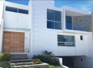 Casa de 5 habitaciones, Zapopan · Residencia en Venta Villa Verona