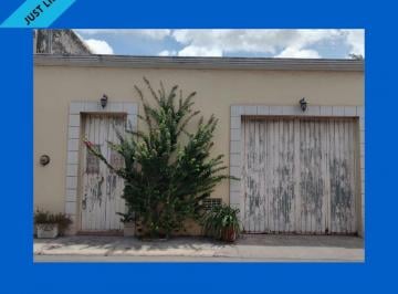Casa · 135m² · 2 Recámaras · 1 Estacionamiento · Casa en Venta Merida, Centro Cerca San Juan y Ermita (Avc - 2155)