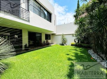 Casa · 500m² · 3 Recámaras · 4 Estacionamientos · Venta Casa en Interlomas