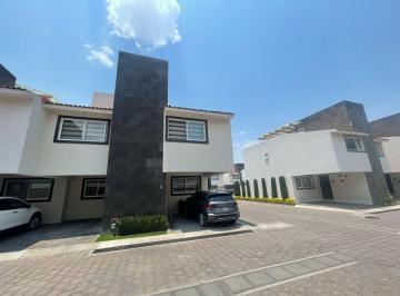 Casa · 241m² · 3 Recámaras · 2 Estacionamientos · Casa en Venta Hacienda Real, San Mateo Atenco