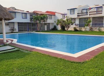 Casa de 3 habitaciones, Acapulco de Juárez · Se Vende Hermosa Casa Atrás Walmart Diamante
