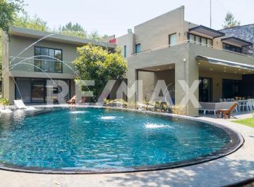 Casa · 448m² · 7 Recámaras · 2 Estacionamientos · Casa en Venta - (4)
