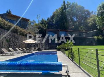 Casa · 320m² · 4 Recámaras · 2 Estacionamientos · Casa en Venta - (4)