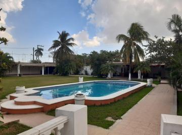 Casa · 500m² · 3 Recámaras · 10 Estacionamientos · Casa o Finca en Venta en Campestre Veracruz