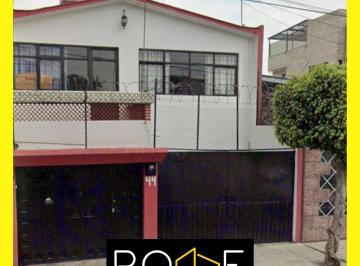 Casa de 3 habitaciones, Iztapalapa · Casa en Venta en Calle Fiscales Col Ampliación El Sifón en Iztapalapa Cerca de Metro Aculco Maja778