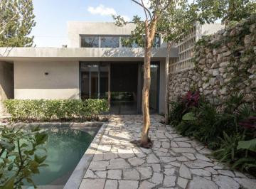 Casa de 2 habitaciones, Mérida · Casa en Venta en El Centro de Mérida