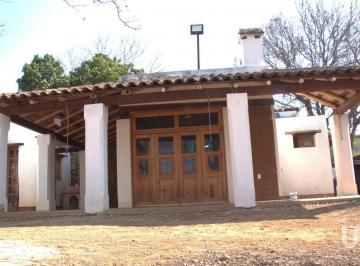 Casa · 750m² · 3 Recámaras · 4 Estacionamientos · Casa Campestre a 25 Mins de Tuxtla Gutierrez