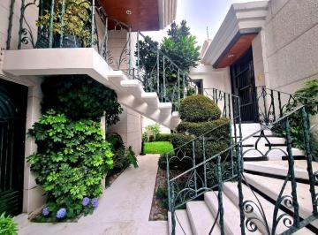 Casa · 444m² · 3 Recámaras · 5 Estacionamientos · Casa en Venta en La Herradura I Sección