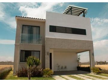 Casa de 3 habitaciones, Metepec · Casa en Venta Metepec Condado del Valle