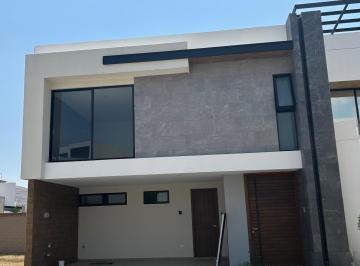 Fachada · Preciosa Casa en Venta en Lomas de Angelopolis