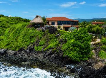 Casa de 3 habitaciones, La Unión de Isidoro Montes de Oca · Casa en Venta en Playa Troncones