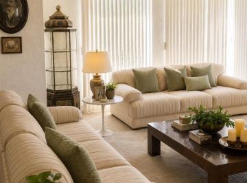 Casa , Miguel Hidalgo · Maravillosa Residencia Para Remodelar en Bosques de Las Lomas