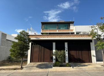 Casa de 4 habitaciones, Morelia · Casa en Venta en Vista Bella Morelia
