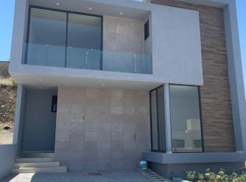 Casa de 1 habitación, Morelia · Casa en Venta en Tres Marias Morelia Paseo del Parque