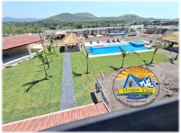 Casa de 3 habitaciones, Xochitepec · Casas con Alberca y Roof Garden con Jacuzzi, Excelentes Acabados