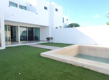 Casa de 4 habitaciones, Mérida · Renta Casa Amueblada 3 Recamaras 4 Baños Alberca en Fracc. Montecristo, Mérida