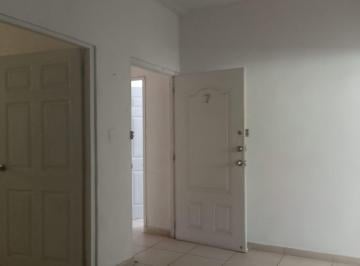 Local comercial · 46m² · 1 Estacionamiento · Oficinas en Renta en Cuernavaca, Tranquilidad, Estacionamiento.