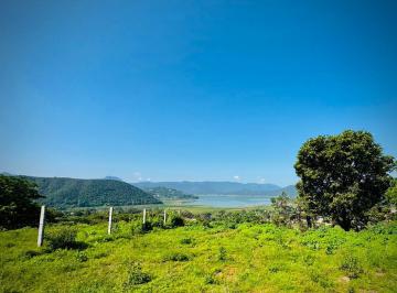 Terreno / Lote , Valle de Bravo · Terreno en Venta en Valle de Bravo con Vista Al Lago y a Las Montañas