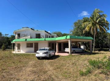 Quinta de 4 habitaciones, Mérida · Amplio Terreno y Casa a Resturar con Piscina Cholul Norte de La Ciudad