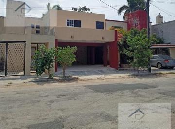 Casa · 295m² · 4 Recámaras · 2 Estacionamientos · Casa en Fraccionamiento La Florida