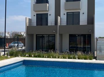Casa de 3 habitaciones, Cuautla · Casa en Venta con Alberca y Amenidades con Bono de 80 Miil Pesos de Descuento