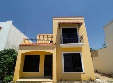 Casa de 3 habitaciones, Mérida · Se Renta Casa en Gran Santa Fe.