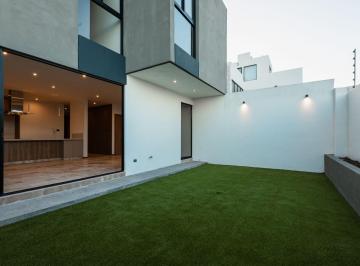 Casa · 286m² · 4 Recámaras · 2 Estacionamientos · Se Vende Casa a Estrenar en San Angel IV