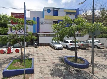 Casa de 10 habitaciones, Guadalajara · Casa, en Renta, Esquina, Av Américas, Ladrón de Guevara, Guadalajara