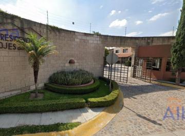 Casa · 267m² · 3 Recámaras · 3 Estacionamientos · Casa en Venta en Trojes del Norte a un Paso de Arroyo El Molino