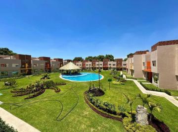 Casa en condominio · 120m² · 4 Recámaras · 1 Estacionamiento · Casas Nuevas de 4 Recámaras con Alberca y Jardin