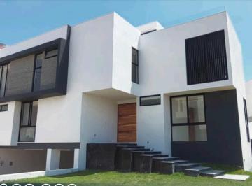 Casa de 4 habitaciones, Zapopan · Residencia en Venta Puerta Las Lomas