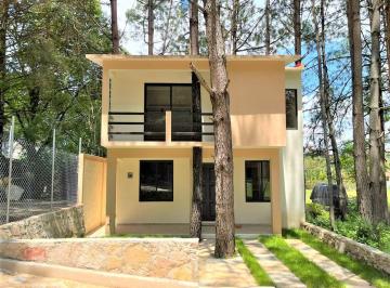 Casa de 3 habitaciones, San Cristóbal de las Casas · Casa en Venta, en San Cristóbal de Las Casas