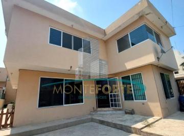 Casa · 333m² · 3 Recámaras · 2 Estacionamientos · Casa en Venta en Fracc. Tancol 33