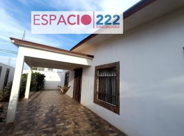Casa de 2 habitaciones, Chihuahua · En Venta Bonita Casa de 1 Planta en Col. Valle Dorado (En El Sur) $2'100,000