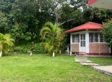 Terreno / Lote · 155m² · 3 Recámaras · 4 Estacionamientos · Excelente Huerto en Tuxpan Veracruz a Pie de Carretera