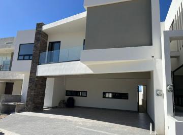 Casa · 408m² · 4 Recámaras · 3 Estacionamientos · Casa en Venta en Bosques de Las Misiones, Sector Encino