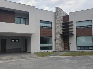 Casa de 3 habitaciones, Santiago · Casa en Ventas en Los Olivos Zona Carretera Nacional Monterrey Nl