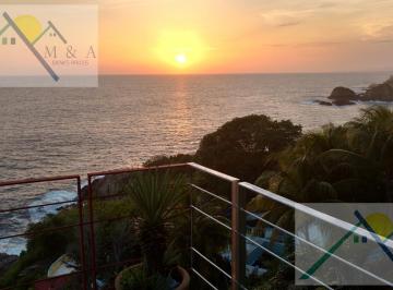 Casa · 3 Recámaras · Casa en Renta con Vista Al Mar